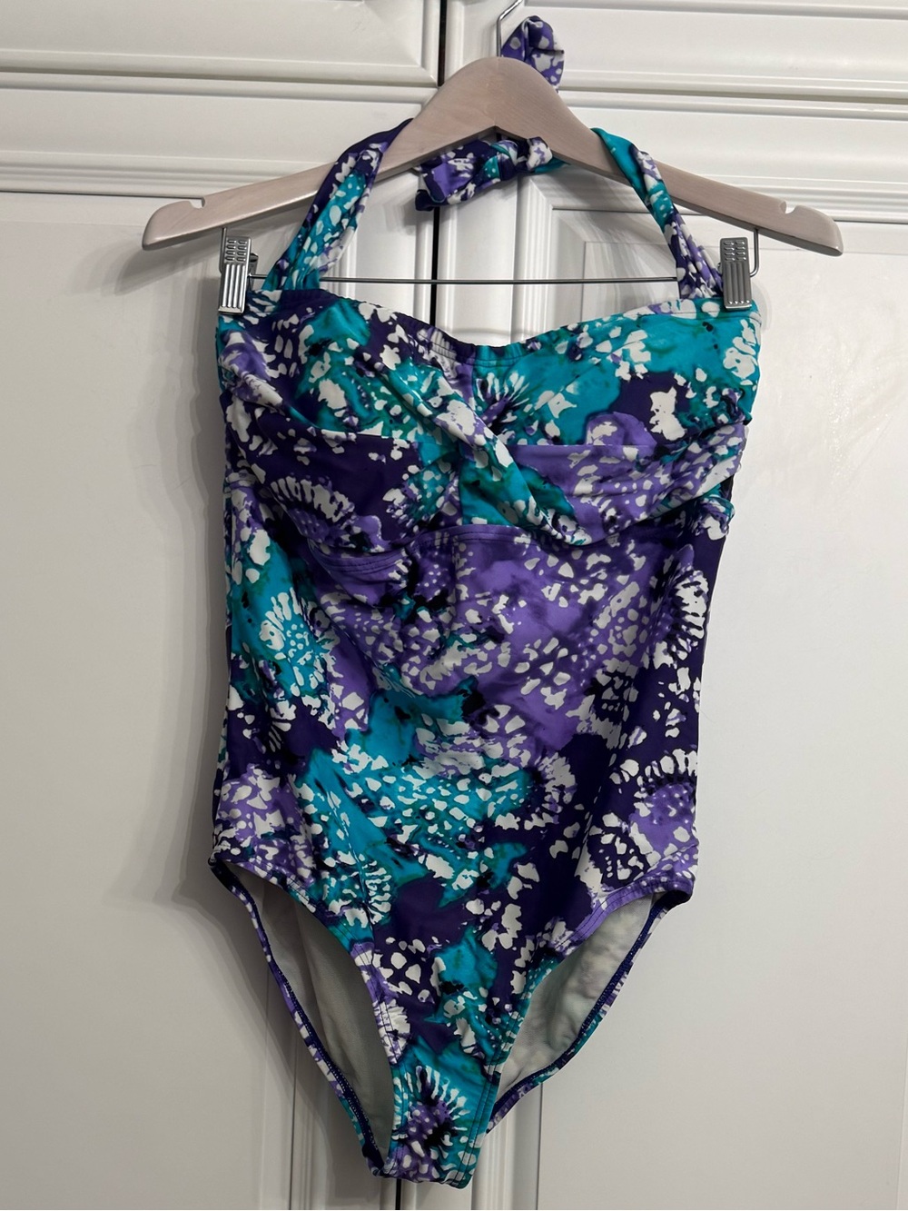 N Black Label Size XL One-Piece Swimsuit in Purple, Blue & Teal Floral Halter